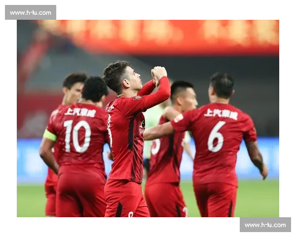 上海上港迎战河北华夏关键对决看中超格局走向焦点之夜强强碰撞谁主沉浮 上海上港迎战河北华夏关键对决看中超格局走向焦点之夜强强碰撞谁主沉浮